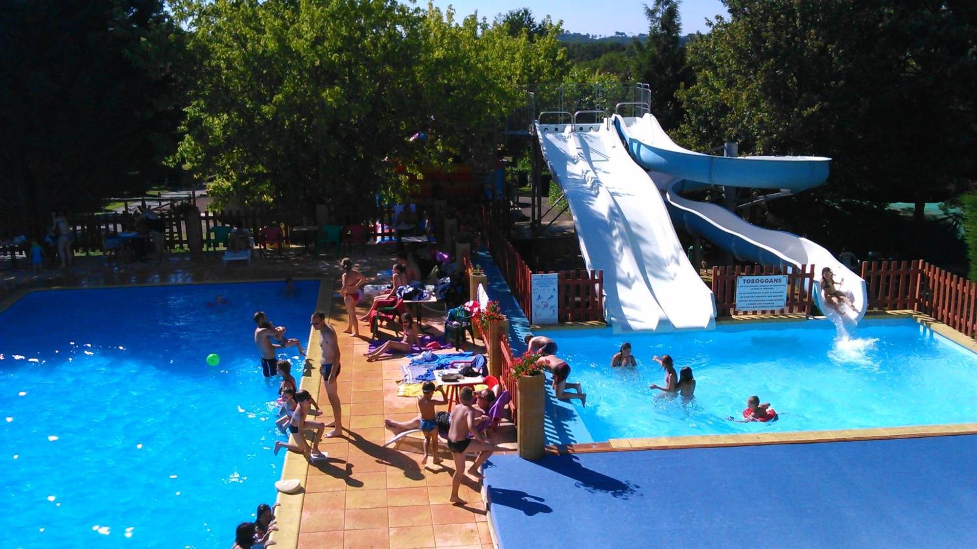 Camping Le Pigeonnier Saint-Crépin-et-Carlucet Екстериор снимка